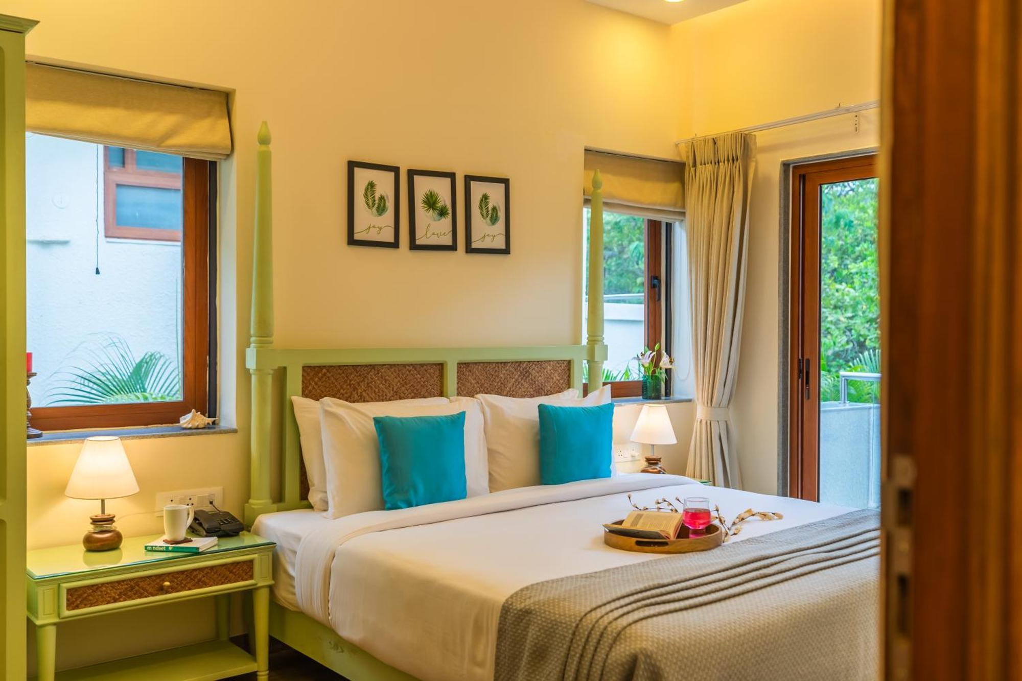 Elivaas 3 Bhk Pvt Pool & Bar - Villa Valerie Oxel Exterior photo