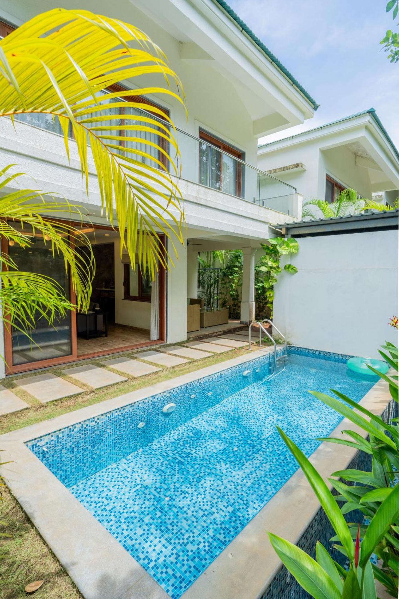 Elivaas 3 Bhk Pvt Pool & Bar - Villa Valerie Oxel Exterior photo